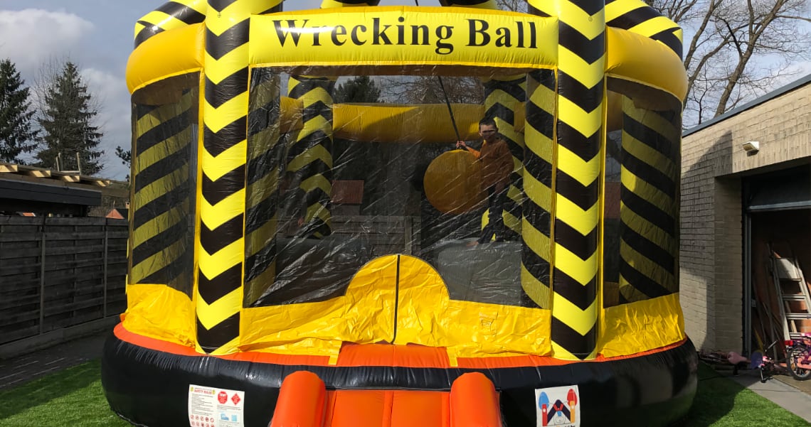 Inflatable game wreckingball huren